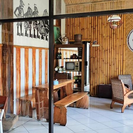 Latansa Homestay Banyuwangi  Exterior foto